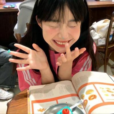 退圈后，被双大佬宠翻了